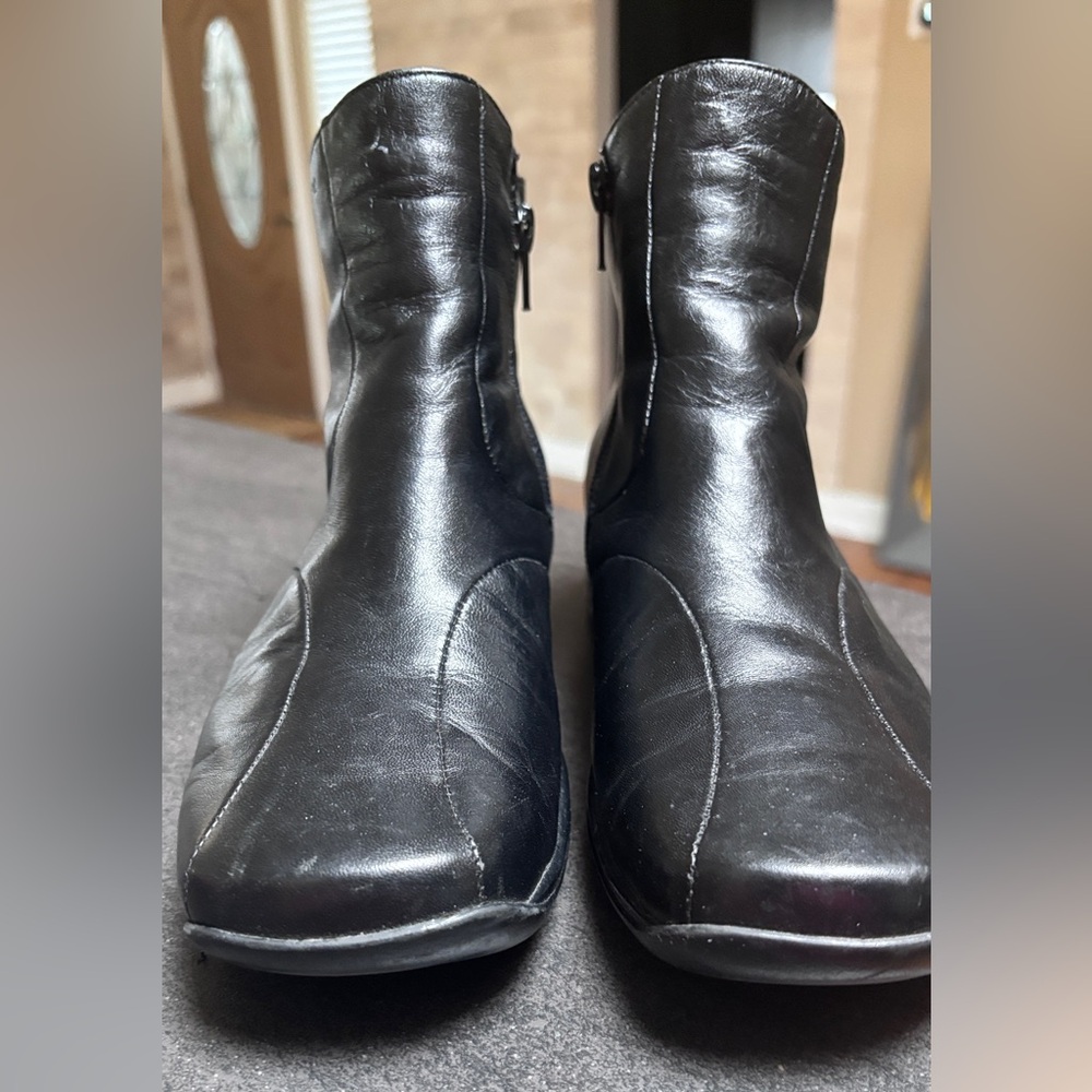 Geox Respira Women 7.5 Black Leather Ankle Boots Side Zip Comfort
